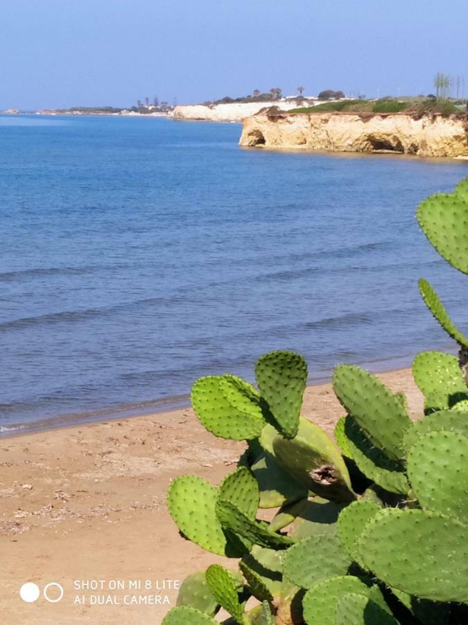 Casale Hibiscus Villa Santa Maria Del Focallo Kültér fotó