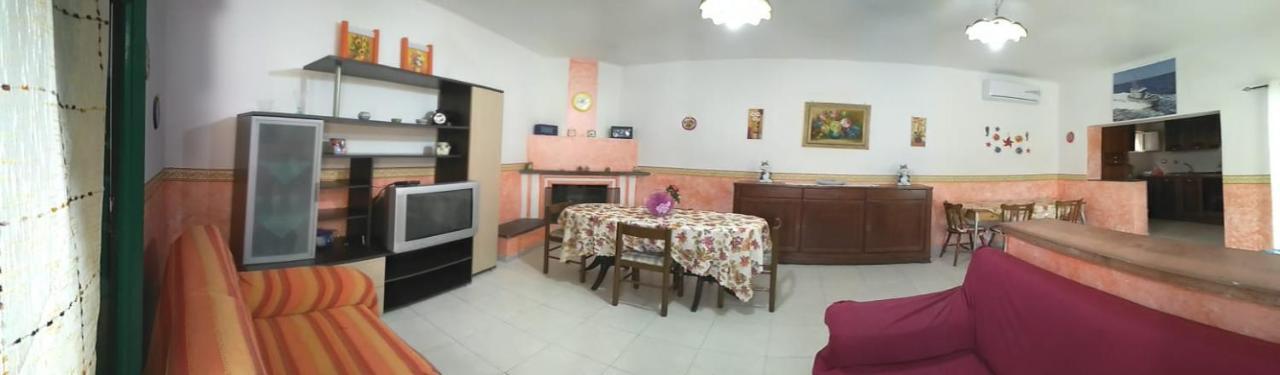Casale Hibiscus Villa Santa Maria Del Focallo Kültér fotó