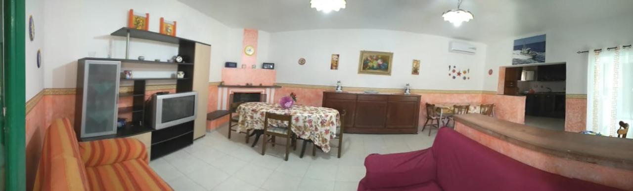 Casale Hibiscus Villa Santa Maria Del Focallo Kültér fotó