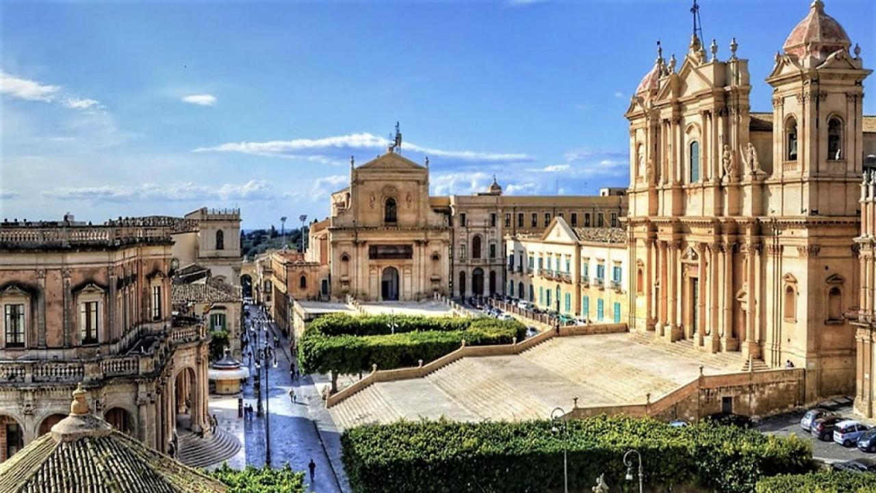 Casale Hibiscus Villa Santa Maria Del Focallo Kültér fotó